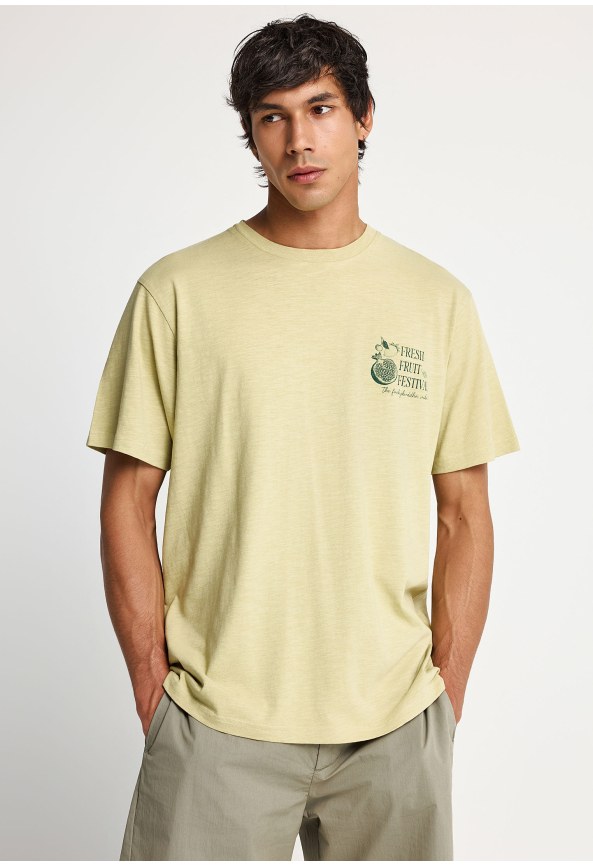 Men's cotton t-shirt with print on the back