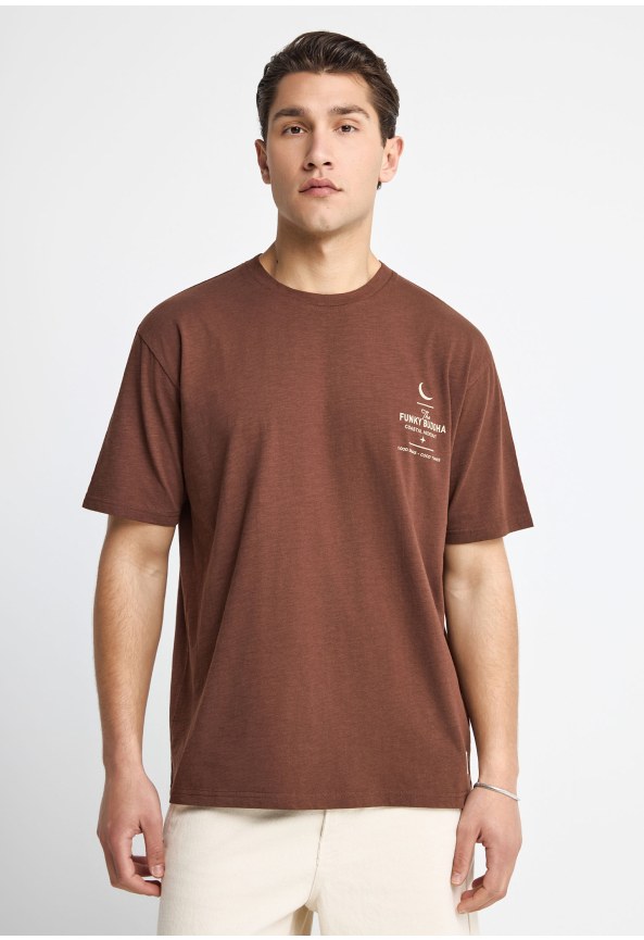 Ανδρικό t-shirt με τύπωμα στην πλάτη