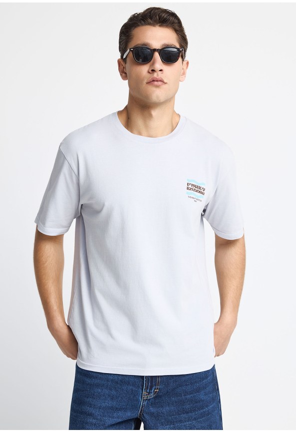 Ανδρικό t-shirt με τύπωμα στην πλάτη