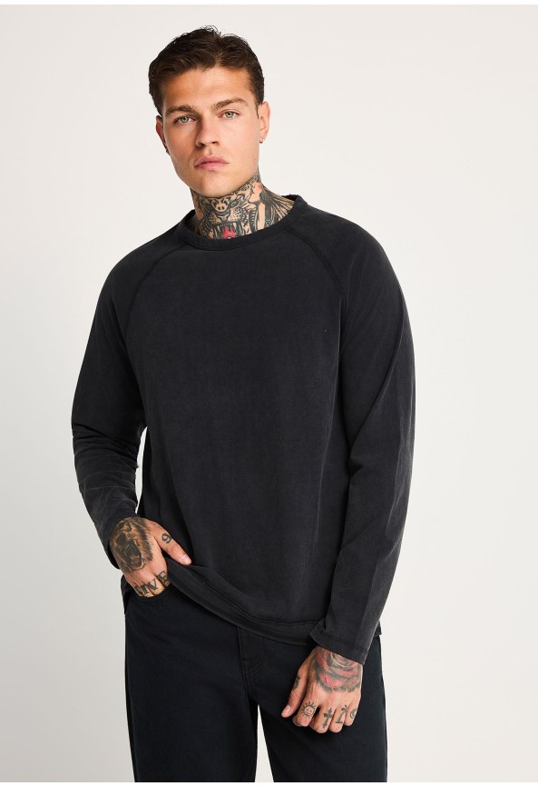 Ανδρική μπλούζα relaxed fit με μακριά μανίκια