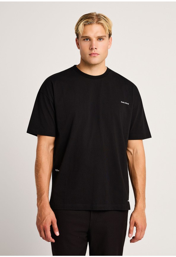 T-shirt  oversized με πολύχρωμη στάμπα στην πλάτη