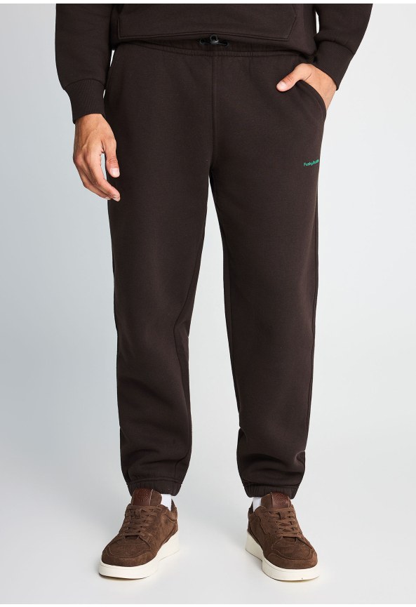 Men's jogger pants with adjustable toggle waist