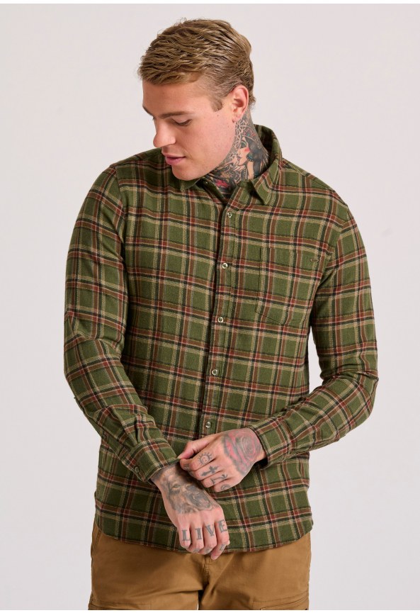 Flannel plaid shirt with chest pocket