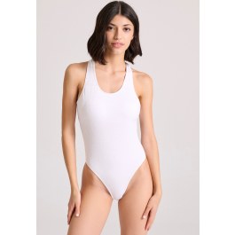 Ολόσωμο μαγιό με ανοιχτή πλάτη