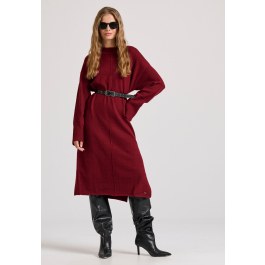 Relaxed fit μίντι πλεκτό φόρεμα με πλαϊνά σκισίματα