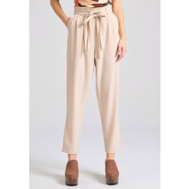 Casual παντελόνι με πιέτες και ζώνη στη μέση