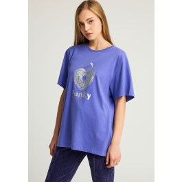  Women's graphic t-shirt