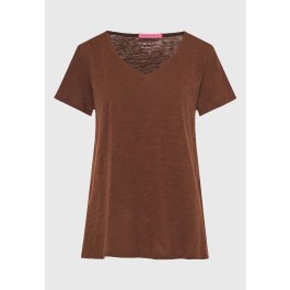 V-neckline t-shirt - The basics collection