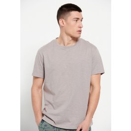 Loose fite crew neck t-shirt