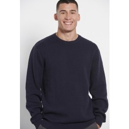 Relaxed fit crew neck sweater with 3D knit pattern