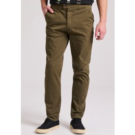 Men's tapered fit chino