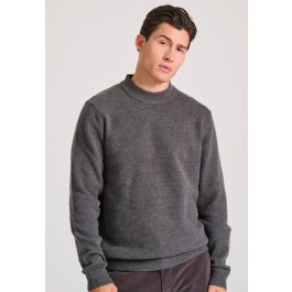 Ανδρικό πουλόβερ με στρογγυλή λαιμόκοψη
