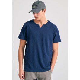 T-shirt with henley neck and raw cuts - The essentials