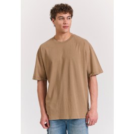 Oversized t-shirt με δίπλωμα στο μανίκι
