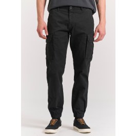 Men's cargo pants with cuffed hem