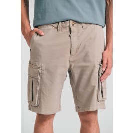 Loose fit garment dyed cargo βερμούδα