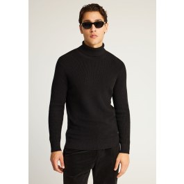 Men's knitted cotton turtleneck sweater