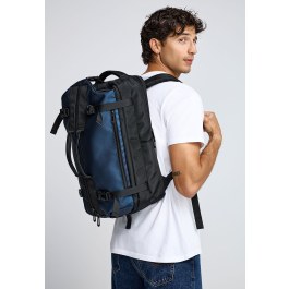 Men's versatile weekender backpack