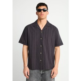Men's oversized short-sleeve shirt