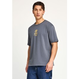Men's relaxed t-shirt with print on the back