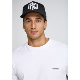 Men's cap with branded embroidery