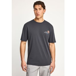 Ανδρικό relaxed t-shirt με τύπωμα στην πλάτη