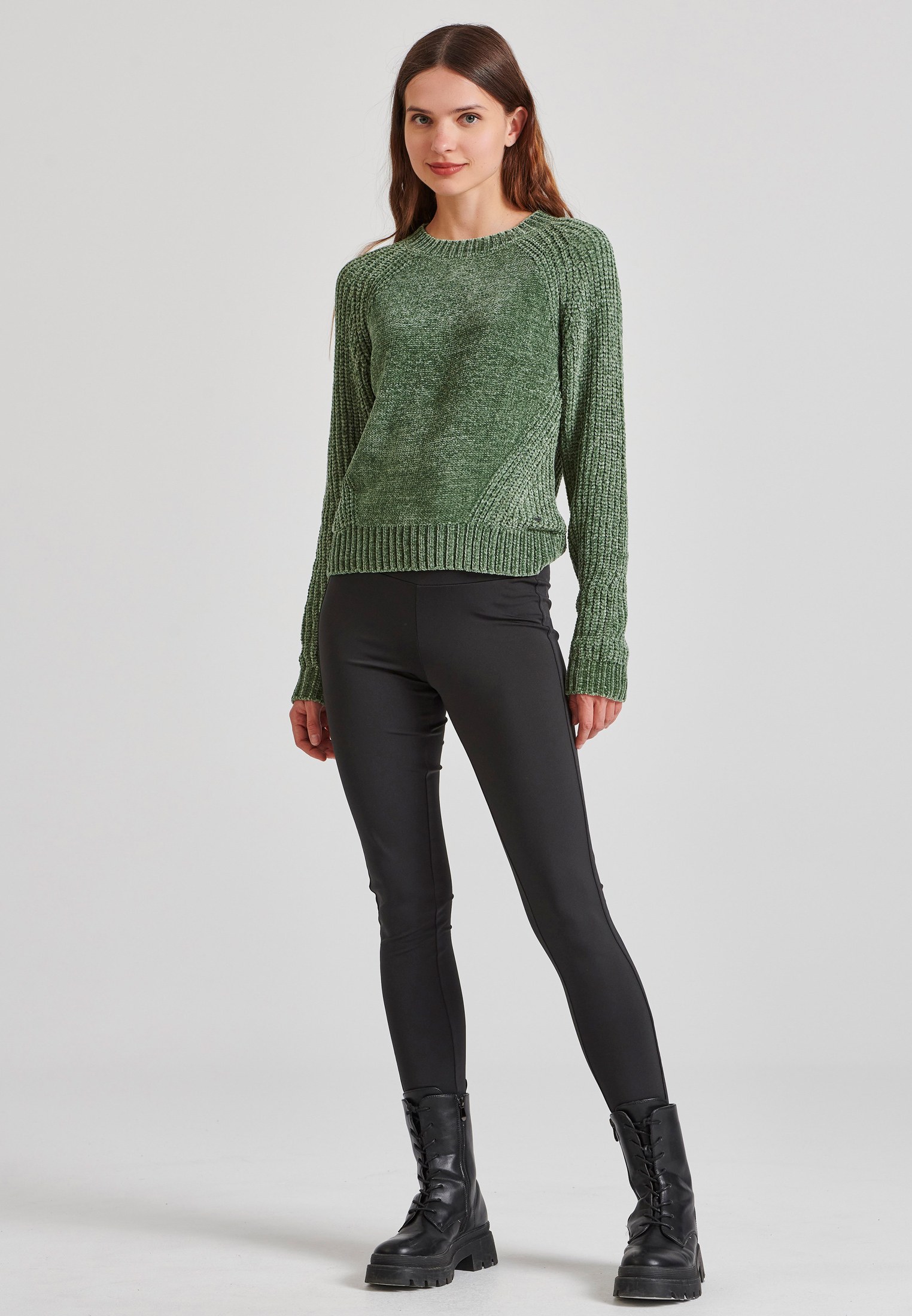 FBL010-111-09_DK GREEN