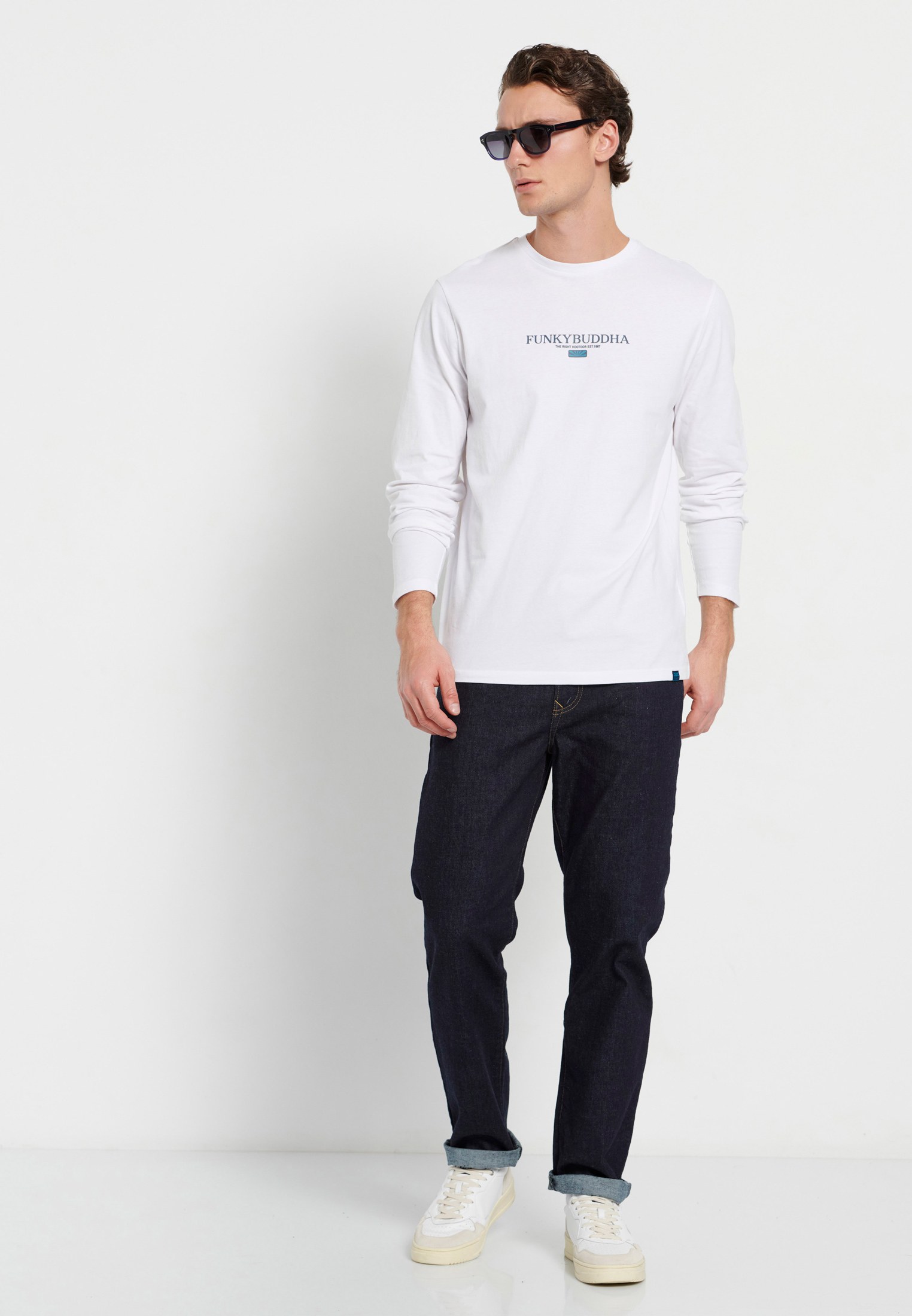 FBM008-001-07_WHITE