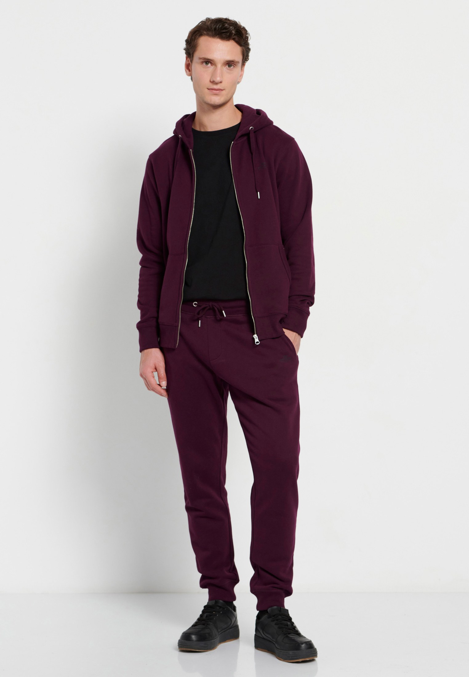 FBM008-050-02_BURGUNDY