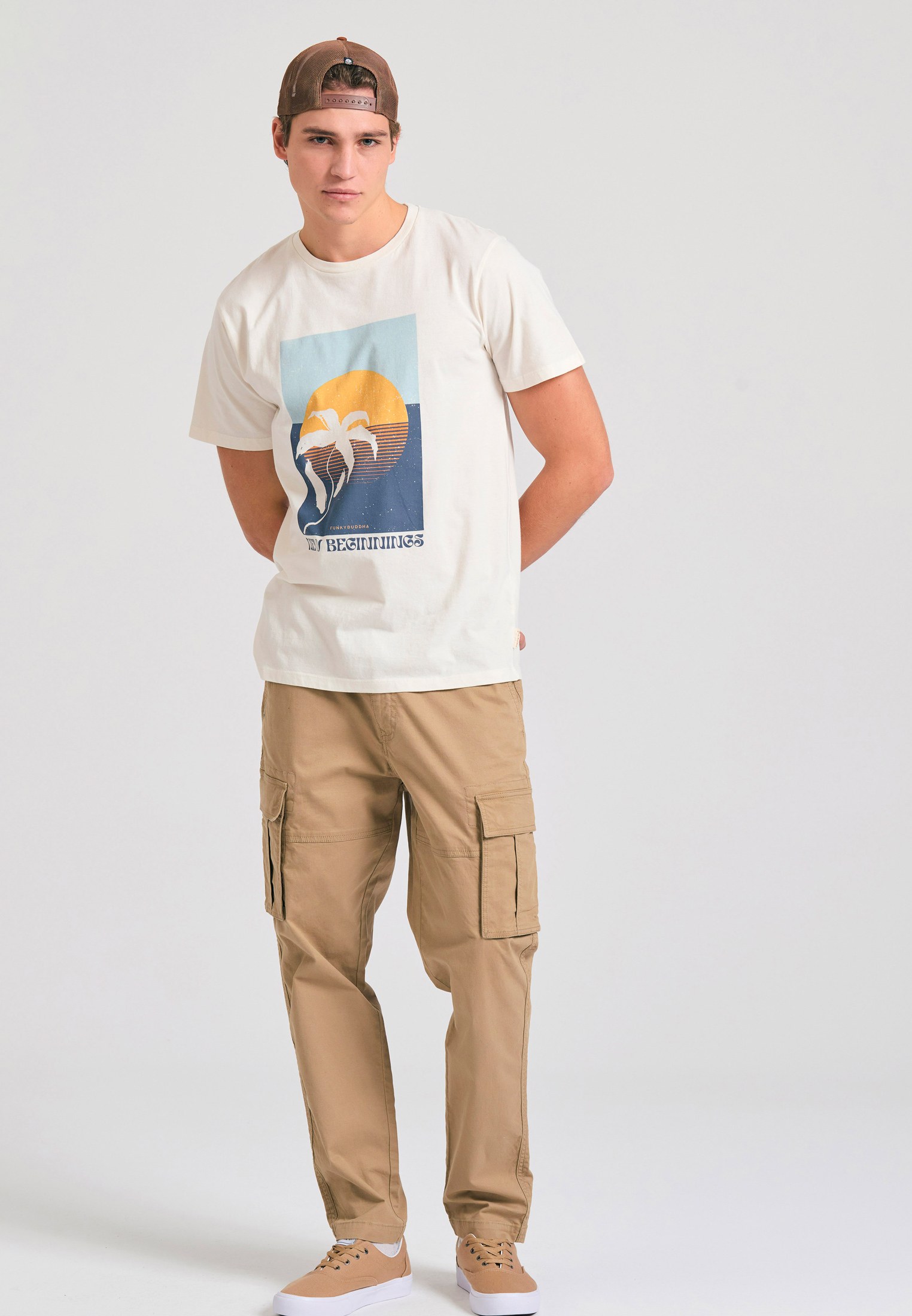 FBM011-095-04_OFF WHITE